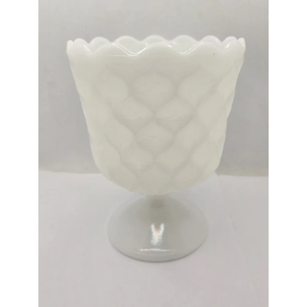 Vtg E O Brody Co Milk Glass Footed VASE #MJ-42 – Honeycomb Pattern, 6” H, USA
